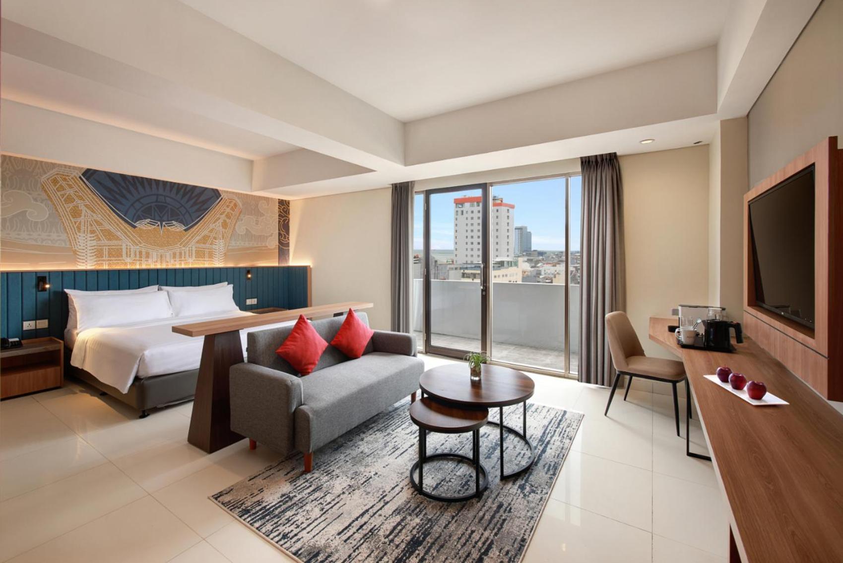 Aston Inn Pantai Losari Makassar Exteriör bild